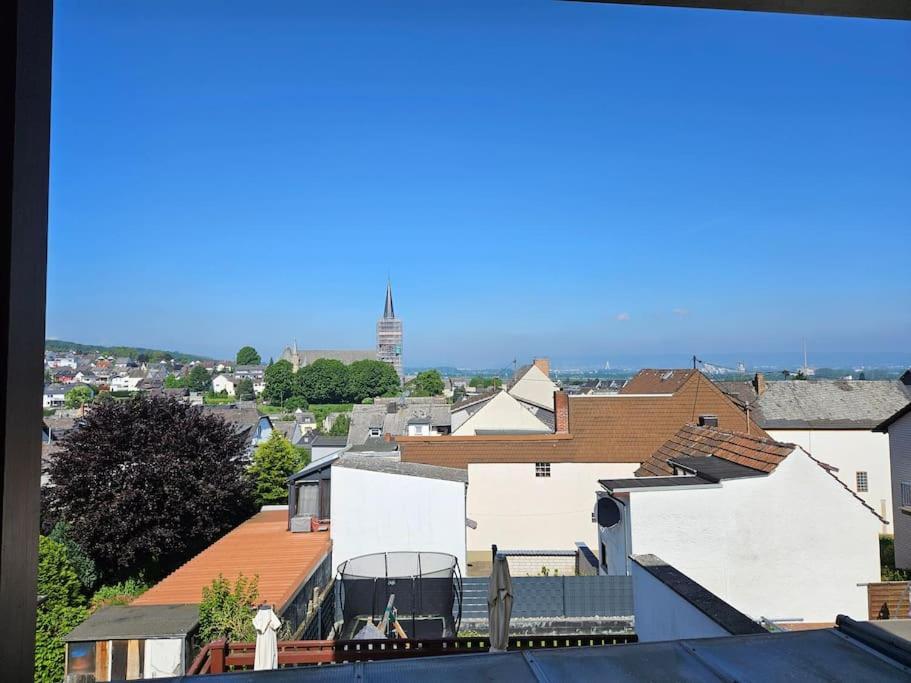 Gemuetliche Ferienwohnung Mülheim-Kärlich Bagian luar foto
